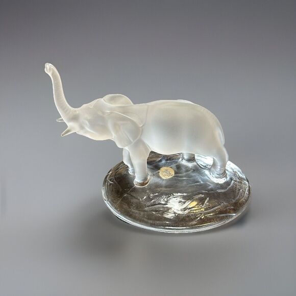 Lovely Frosted Elephant On Crystal Base With Raised Trunk. - Picture 1 of 8